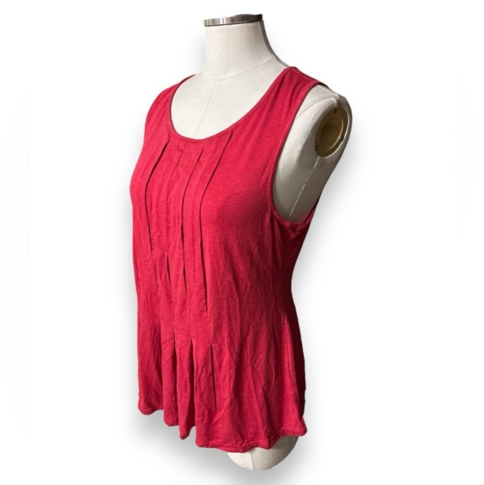 Max studio pleated peplum tank